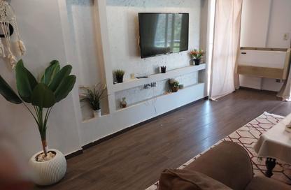Apartment - 2 Bedrooms - 1 Bathroom for rent in El Rehab Extension - Al Rehab - New Cairo City - Cairo