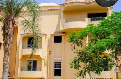 Villa - 5 Bedrooms - 3 Bathrooms for sale in Royal Meadows - Sheikh Zayed Compounds - Sheikh Zayed City - Giza
