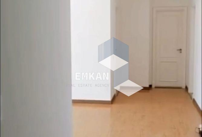 104893015 - Property Image 2