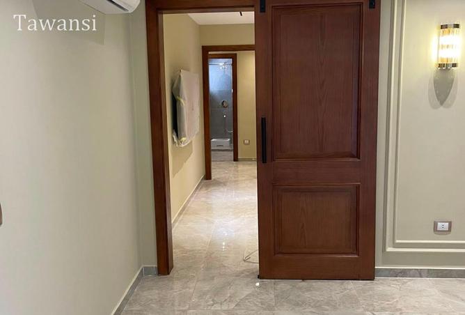 102346997 - Property Image 2