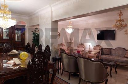 Apartment - 2 Bedrooms - 1 Bathroom for sale in Ibn Sender Sq. - Mansheya El Bakry - Heliopolis - Masr El Gedida - Cairo