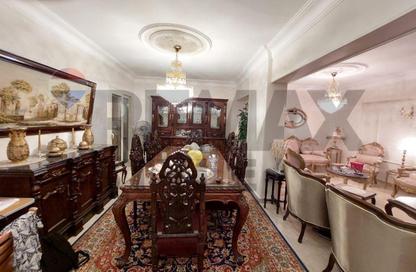 Apartment - 2 Bedrooms - 1 Bathroom for sale in Ibn Sender Sq. - Mansheya El Bakry - Heliopolis - Masr El Gedida - Cairo