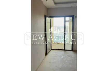 Apartment - 3 Bedrooms - 2 Bathrooms for sale in The Address East - 90 Street - The 5th Settlement - New Cairo City - Cairo