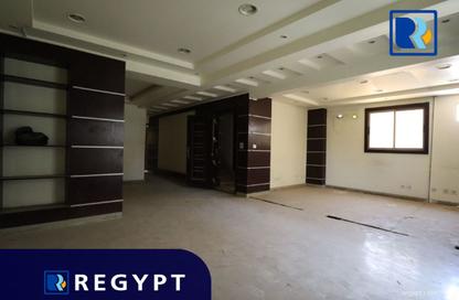 Office Space - Studio - 2 Bathrooms for rent in Al Nasr St. - El Laselky - New Maadi - Hay El Maadi - Cairo