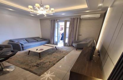Apartment - 1 Bedroom - 1 Bathroom for rent in Ibn Zinky St. - Zamalek - Cairo