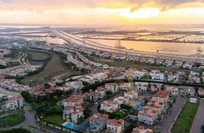 فيلا - 3 غرف نوم - 3 حمامات للبيع في اليكس ويست - كمبوندات الاسكندرية - الاسكندرية