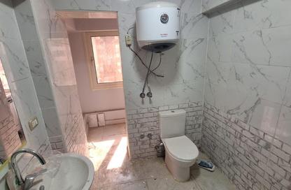 Apartment - 2 Bedrooms - 1 Bathroom for sale in Al Nasr Road - Manteqet Al Cinema - Nasr City - Cairo