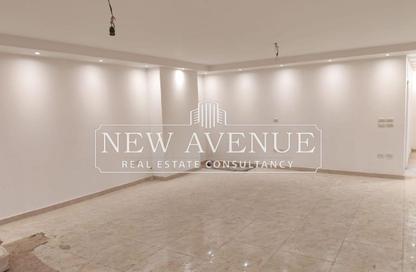 Office Space - 4 Bedrooms - 2 Bathrooms for rent in Al Dokki St. - Al Agouza - Giza