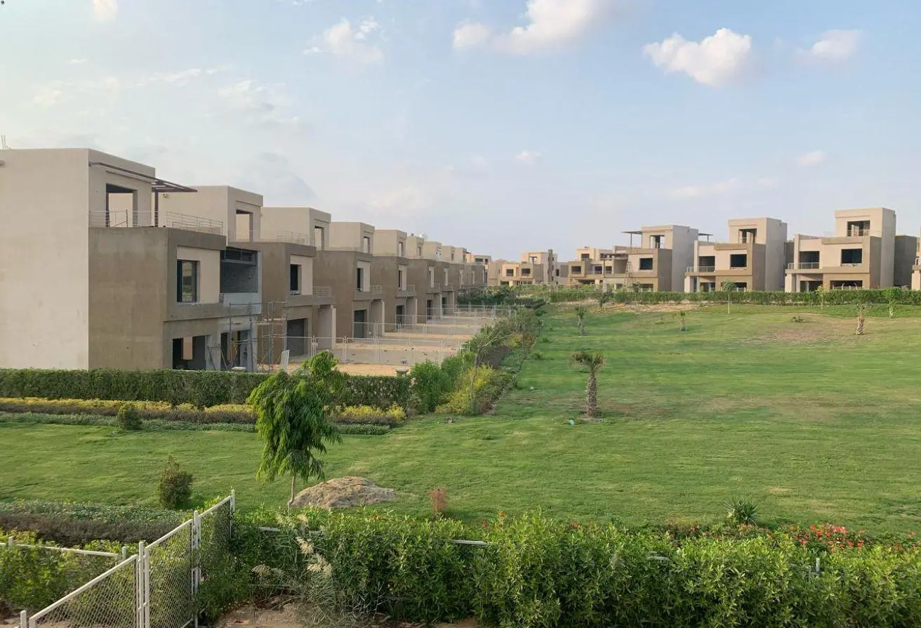 98831832 - Property Main Image