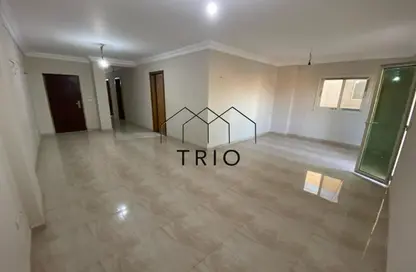 شقة - 3 غرف نوم - 2 حمامات للبيع في حى اسكان الجامعه الامريكية - كمبوندات التجمع الخامس - التجمع الخامس - مدينة القاهرة الجديدة - القاهرة