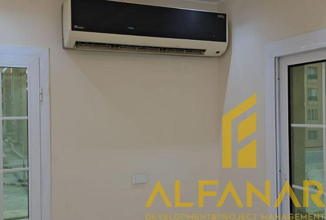 93815671 - Property Image 2