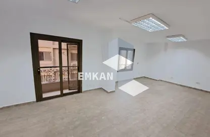 بناية كاملة - استوديو - 8 حمامات للبيع في سرايات المعادي - حي المعادي - القاهرة