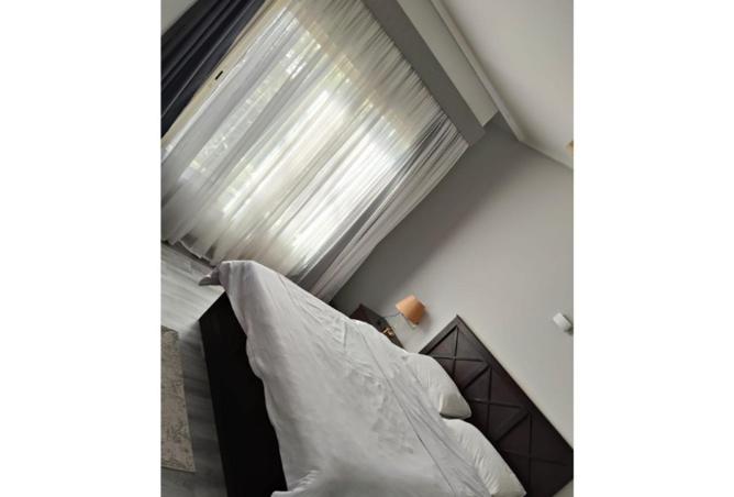 81051807 - Property Image 3