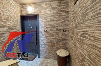 Apartment - 3 Bedrooms - 2 Bathrooms for rent in Dr Mohammed Al Nabawi Al Mohandes St. - Al Hadiqah Al Dawliyah - 7th District - Nasr City - Cairo