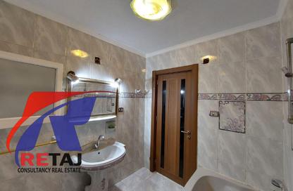Apartment - 3 Bedrooms - 2 Bathrooms for rent in Dr Mohammed Al Nabawi Al Mohandes St. - Al Hadiqah Al Dawliyah - 7th District - Nasr City - Cairo Apartment - 3 Bedrooms - 2 Bathrooms for rent in Dr Mohammed Al Nabawi Al Mohandes St. - Al Hadiqah Al Dawliyah - 7th District - Nasr City - Cairo
