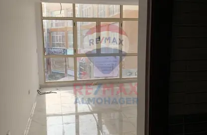 مساحات مكتبية - غرفة نوم - 1 حمام للايجار في كمبوندات الشيخ زايد - الشيخ زايد - الجيزة