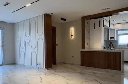 Apartment - 2 Bedrooms - 3 Bathrooms for rent in Hyde Park Central - The 6th Settlement - New Cairo City - Cairo