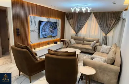 Apartment - 2 Bedrooms - 2 Bathrooms for rent in Al Sheikh Mohammed Al Nadi St. - 6th Zone - Nasr City - Cairo