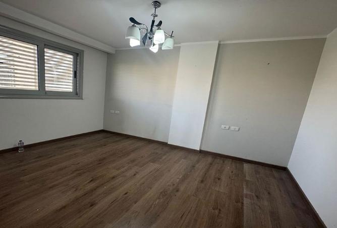 97441016 - Property Image 2