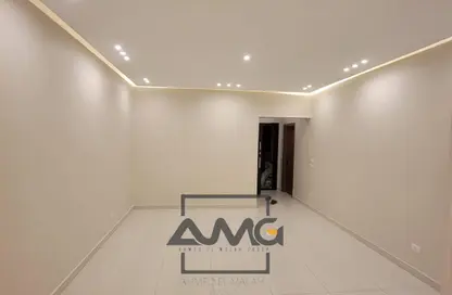 Apartment - 3 Bedrooms - 2 Bathrooms for rent in North Lotus - El Lotus - New Cairo City - Cairo