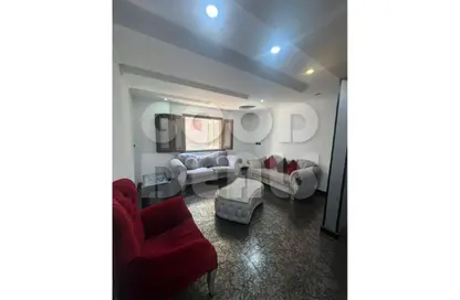 Apartment - 3 Bedrooms - 1 Bathroom for sale in Abd Al Hamid Badawy St. - El Hegaz Square - El Nozha - Cairo