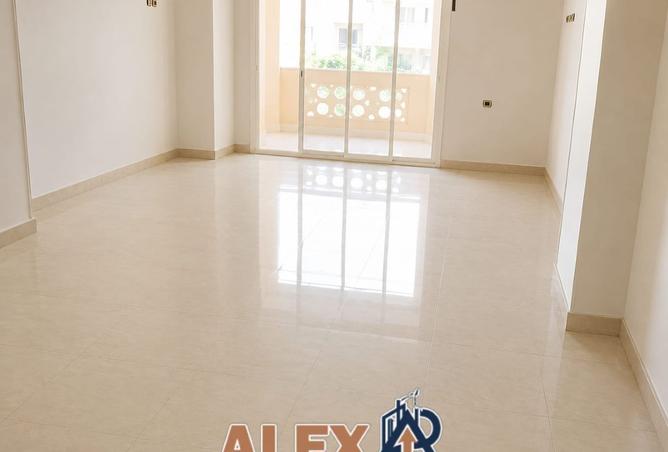 100641418 - Property Image 2