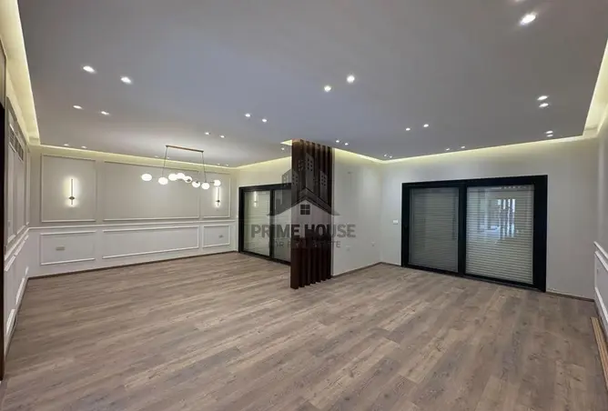 117780606 - Property Image 2