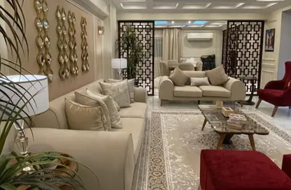 Apartment - 2 Bedrooms - 2 Bathrooms for rent in Mosadak St. - Dokki - Giza