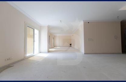 دوبلكس - 4 - 3 للبيع في في صوارى - ووترفرونت - صوارى - كمبوندات الاسكندرية - الاسكندرية