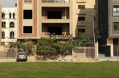 Apartment - 3 Bedrooms - 3 Bathrooms for sale in Point 90 Mall - South Investors Area - New Cairo City - Cairo