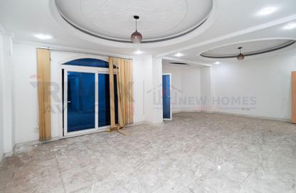 Apartment - 3 Bedrooms - 2 Bathrooms for sale in Cleopatra - Hay Sharq - Alexandria