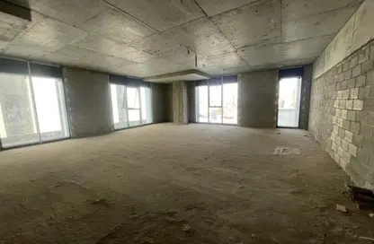 Office Space - 2 Bedrooms - 2 Bathrooms for rent in Hyde Park - New Cairo City - Cairo