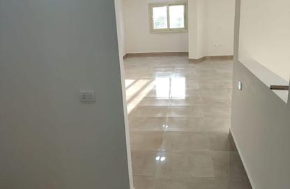 Co-Working Space - Studio - 2 Bathrooms for rent in El Yasmeen 8 - El Yasmeen - New Cairo City - Cairo