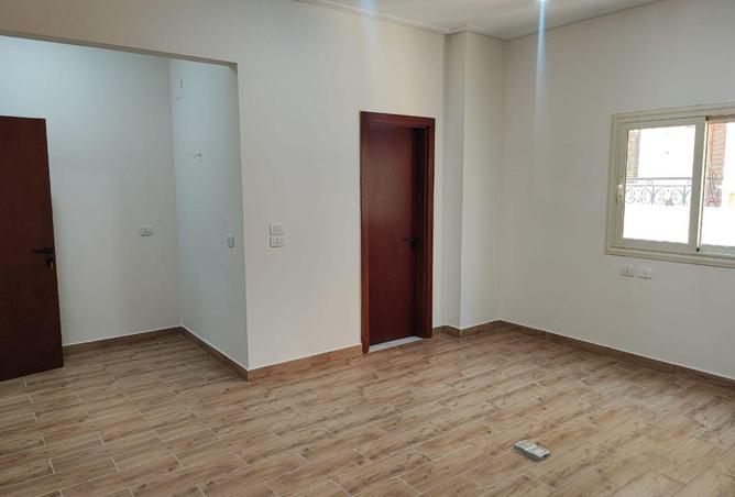76518027 - Property Image 3
