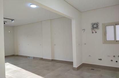 Co-Working Space - Studio - 2 Bathrooms for rent in El Yasmeen 8 - El Yasmeen - New Cairo City - Cairo