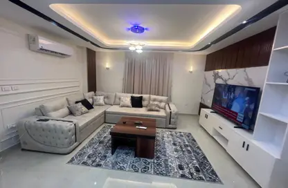 شقة - 3 غرف نوم - 3 حمامات للايجار في شارع مكرم عبيد - المنطقة السادسة - مدينة نصر - القاهرة