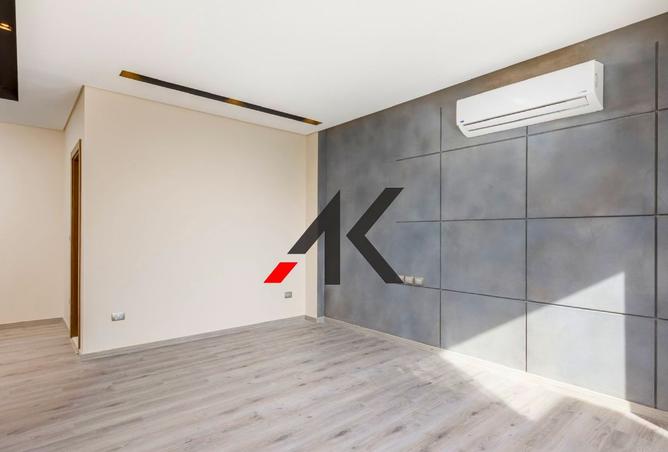 8442057 - Property Image 3