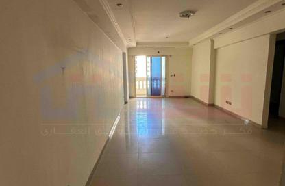 Apartment - 3 Bedrooms - 2 Bathrooms for rent in Laurent - Hay Sharq - Alexandria
