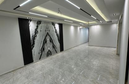 Apartment - 3 Bedrooms - 2 Bathrooms for sale in Al Lebeny Axis - El Mariouteya - Faisal - Hay El Haram - Giza