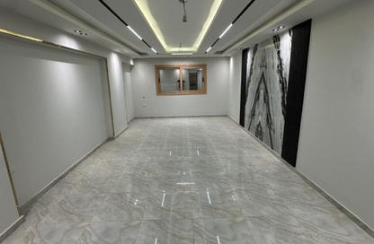 Apartment - 3 Bedrooms - 2 Bathrooms for sale in Al Lebeny Axis - El Mariouteya - Faisal - Hay El Haram - Giza