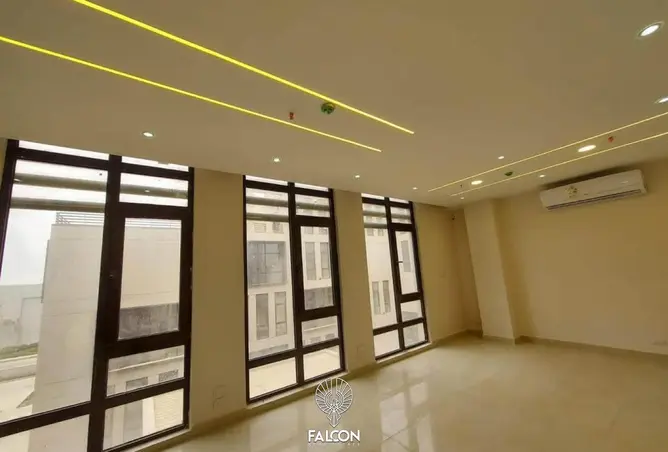 83984640 - Property Image 3
