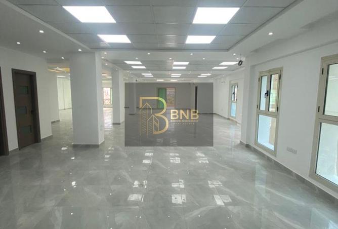 99387396 - Property Image 3
