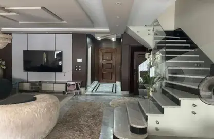 فيلا - 5 غرف نوم - 4 حمامات للبيع في الربوة - كمبوندات الشيخ زايد - الشيخ زايد - الجيزة