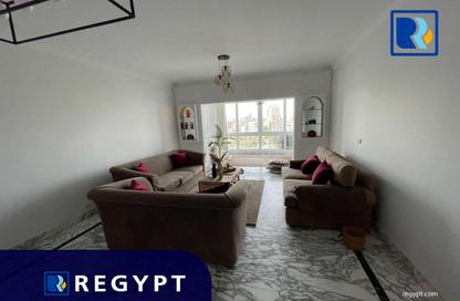 Apartment - 2 Bedrooms - 2 Bathrooms for rent in Ahmed Heshmat St. - Zamalek - Cairo