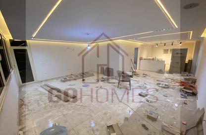 Apartment - 3 Bedrooms - 2 Bathrooms for sale in Zahraa El Maadi - Hay El Maadi - Cairo