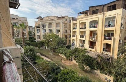 Apartment - 3 Bedrooms - 2 Bathrooms for sale in Hadayek Al Mohandessin - 4th District - Sheikh Zayed City - Giza