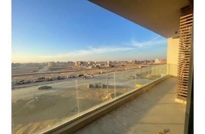 Apartment - 3 Bedrooms - 2 Bathrooms for sale in El Patio Oro - 5th Settlement Compounds - The 5th Settlement - New Cairo City - Cairo