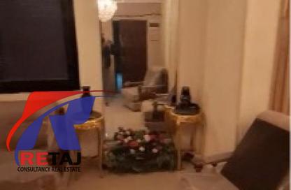 Apartment - 2 Bedrooms - 2 Bathrooms for sale in Ibn Sender Sq. - Mansheya El Bakry - Heliopolis - Masr El Gedida - Cairo