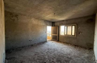 Apartment - 3 - 2 for sale in Al Khamayel city - Sheikh Zayed Compounds - Sheikh Zayed City - Giza