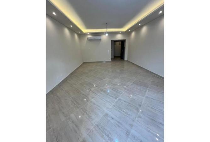 8704811 - Property Image 2